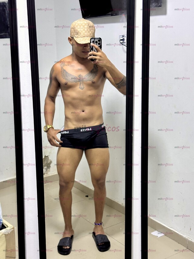FOTOS DE HOLA MI NOMBRE ES MAX. SOY UN CHICO ATRACTIVO, DIVERTIDO Y DISPUESTO A COMPLACE