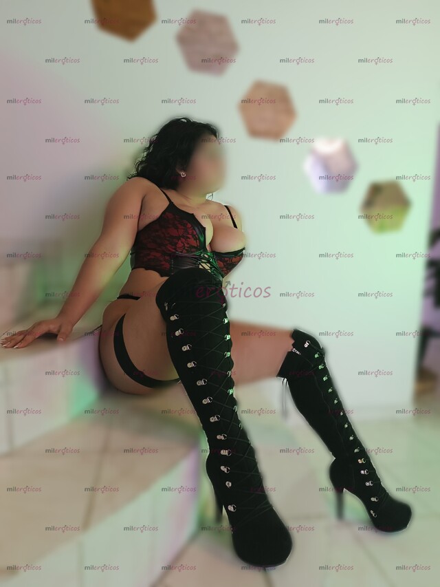 FOTOS DE KATERIN, PRECIOSA TETONA DISFRUTO MUCHO DEL ANAL.