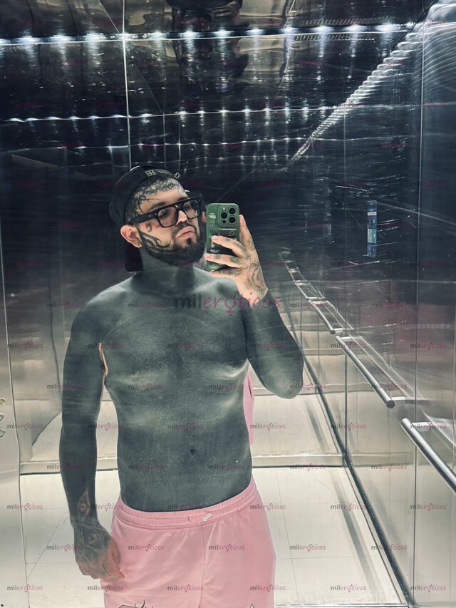 FOTOS DE MACHO ALTO TATUADO!!!!! CON VERGA DE 19 CM LISTO PARA CUMPLIR TUS FANTASÍAS