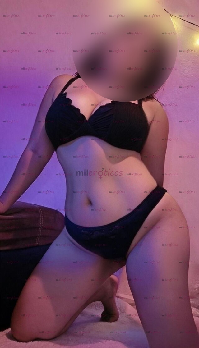 FOTOS DE UNIVERSITARIA CURVY, TENGO DE TODO PARA QUE DISFRUTES PAPI!!