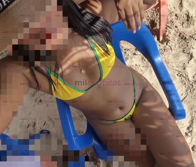 FOTOS DE DELICIOSO PIES MORENA, CHIQUITA ESTRECHA , COLA PARADITA, DE REGRESOS HORA 120
