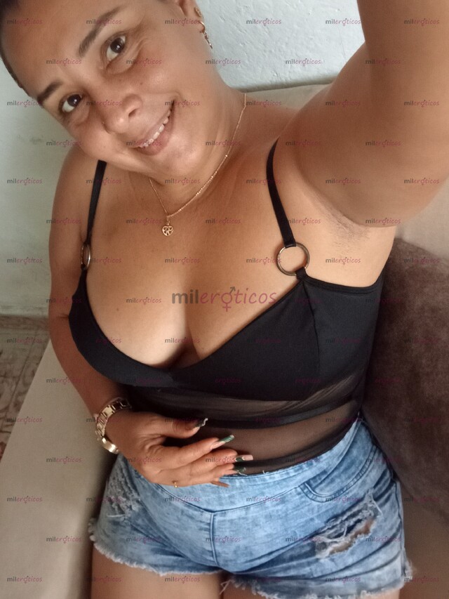 FOTOS DE SOY BAJITA PIEL CANELA CALIENTE ATRACTIVA ALEGRE NALGONA TETONA