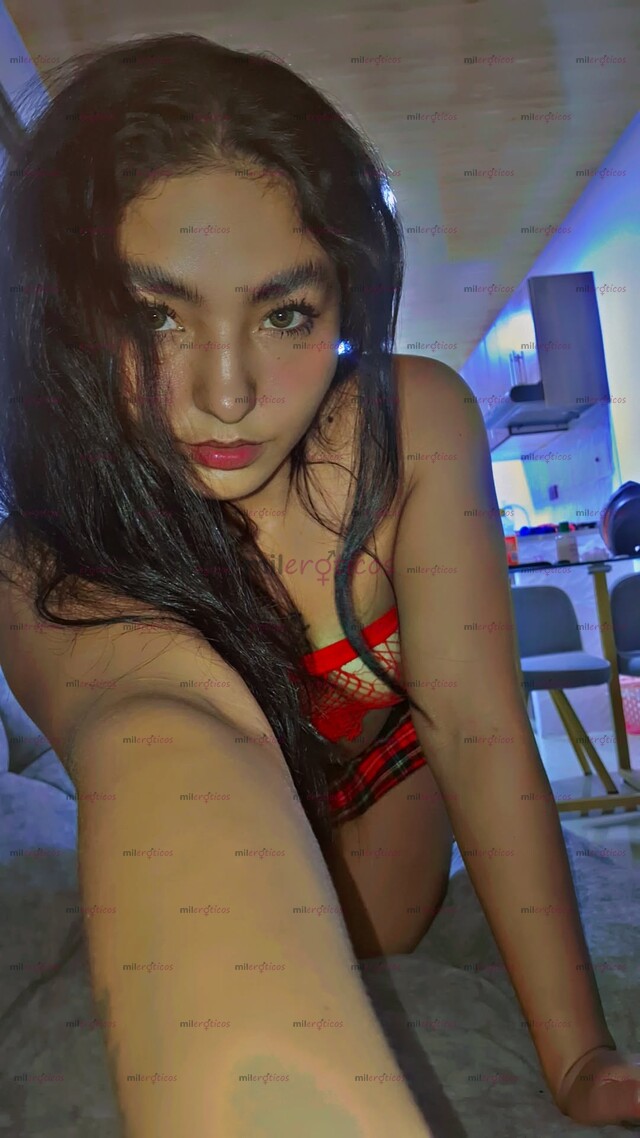 FOTOS DE HOLA SOY ANDREA UNA CHICA SEXI CON GANAS DE MUCHO SEXO