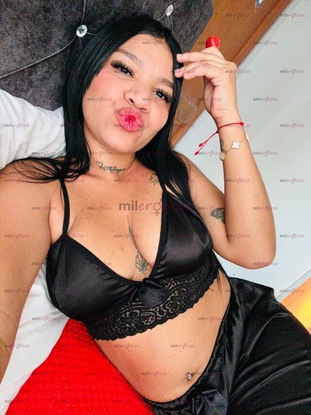 FOTOS DE CHICA TRIGUEÑA CALIENTE VALENTINA 20 AÑOS LLEGANDO A LA CIUDAD DE MEDELLIN