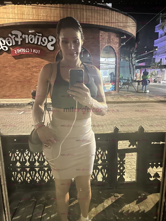FOTOS DE AMELIA ELEGANCIA, FEMINIDAD Y ATENCIÓN EXCLUSIVA