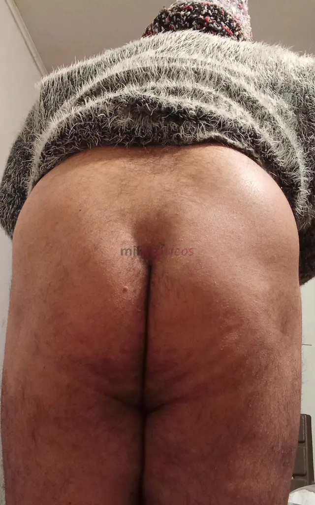 Soy luisa morra brasilena morenaza caliente tengo un cuerpo carnudo enorme panza un poto gigante nalgas grandes y pezadas piernas robustas un metro 66...