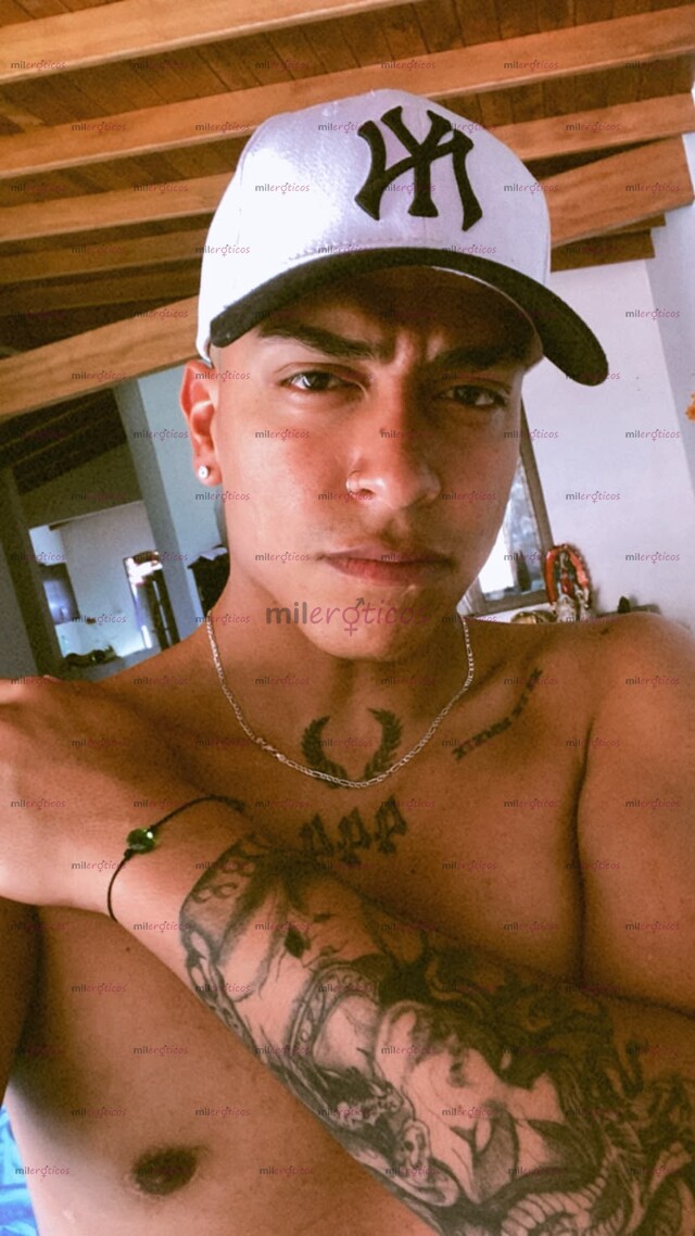 FOTOS DE JOVEN VERSATIL ACTIVO, SERIO, RESERVADO Y DISCREO, MASCULINIDAD AL 100%