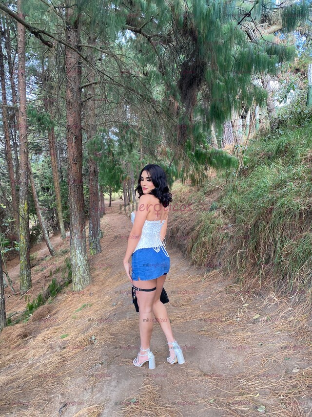 FOTOS DE CHICA TRANS JOVEN LLORENTEÑA DISPONIBLE