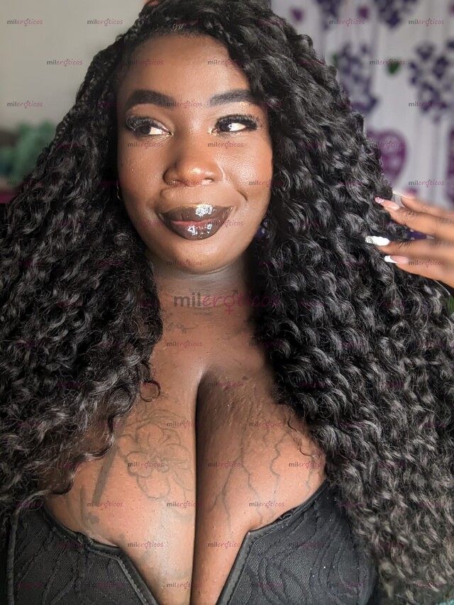 FOTOS DE DELICIOSA GORDITA DE TETAS Y CULO GRANDE EN BUSCA DE LECHE