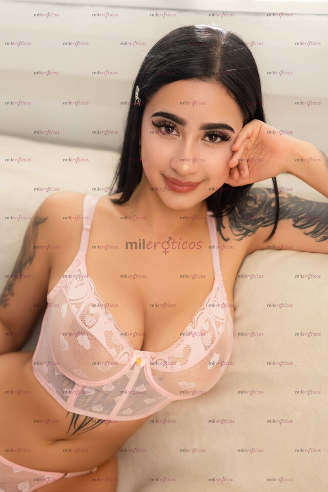 FOTOS DE LAYLA HERMOSA SCORT NUEVA EN MEDELLIN CON TETAS NATURALES GRANDES