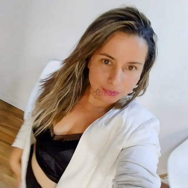 Soy una mujer madura colombiana educada y buena conversacion que te ofrece una experiencia real con mi masaje encontraras relajacion total en tu cuerp...
