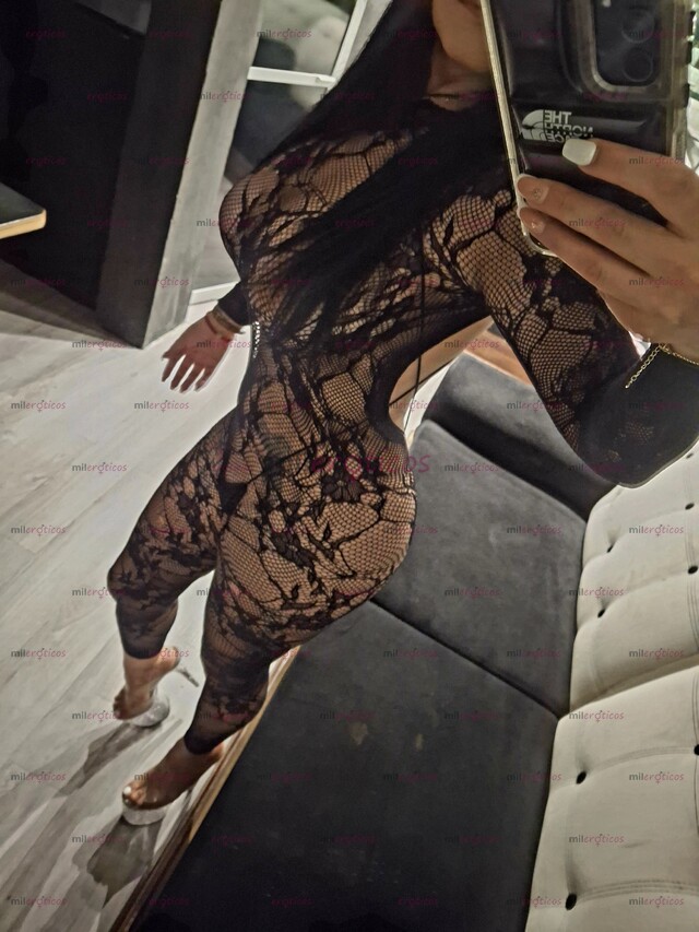 FOTOS DE PELINEGRA SEXY CACHONDA BUEN CUERPO TRATO AMABLE CON DISCRECION