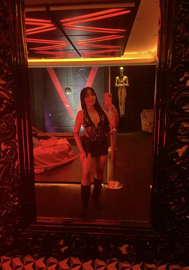 FOTOS DE EBONY GODDESS OF YOUR DREAMS YAHANNA ESCORT PETIT VIP
