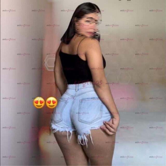FOTOS DE VALERIA MORENA Y BIEN TENTADORA ESTRECHITA