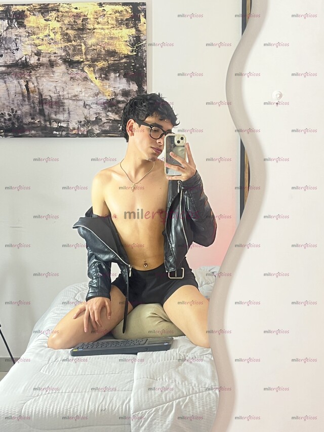 FOTOS DE PASIVA CON LINDO CULO Y TRAGONA BIEN CALIENTE CON GANAS DE QUE SE LO HUNDAN