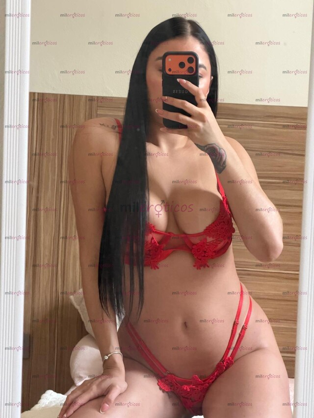 FOTOS DE BELLEZA NATURAL CON UN TOQUE DE TENTACIÓN TAN BONITA QUE ES IMPOSIBLE RESISTIRSE