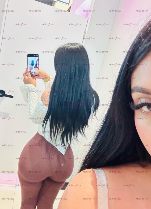 FOTOS DE ALESSA FLAQUITA CACHONDA BISEXUAL SEXOSA CON UN PERRITO SUPER APRETADO AMOR