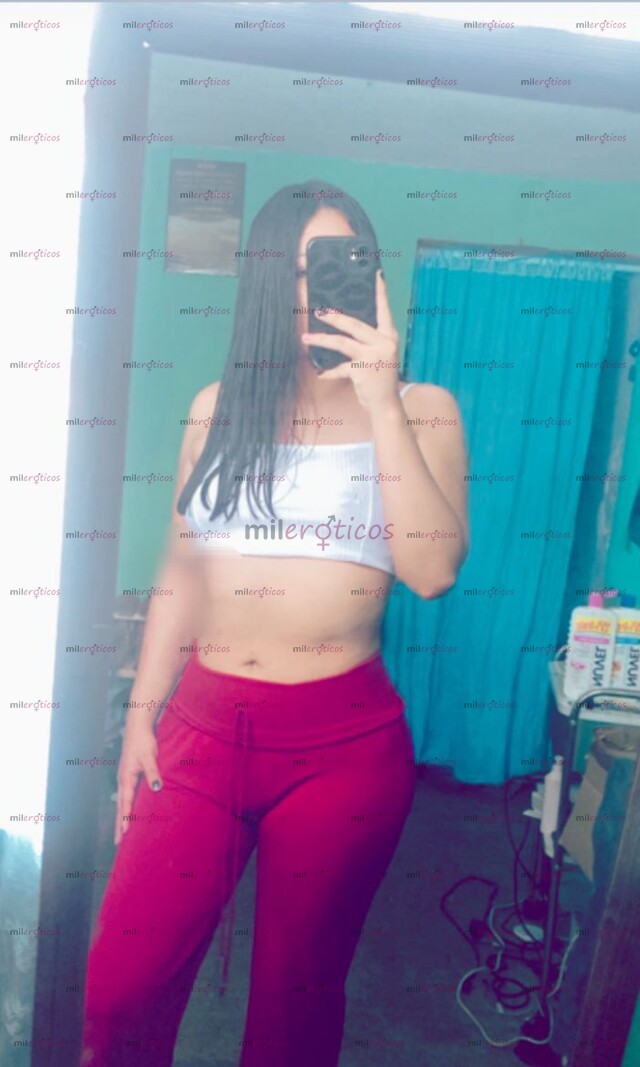 FOTOS DE CHICA FITT Y NALGONA CON LOS PEZONES ROSITAS Y FIRMES