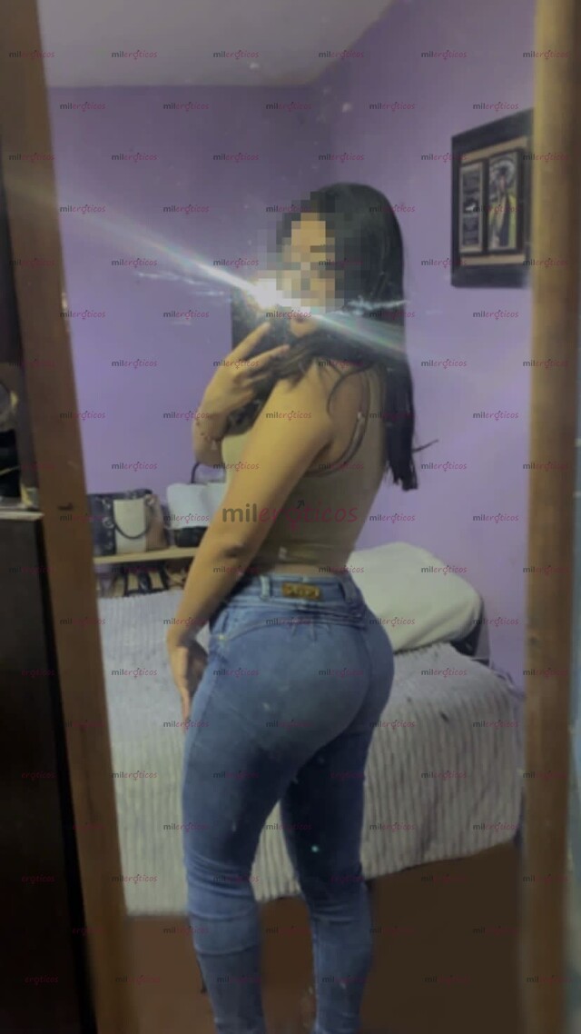 FOTOS DE CHICA FITT Y NALGONA CON LOS PEZONES ROSITAS Y FIRMES