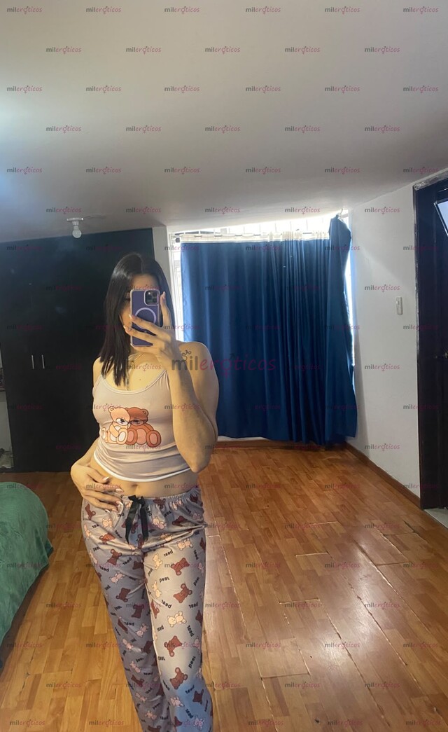FOTOS DE ENCANTADORA FLACA SENSUAL Y NATURAL PARA UN RATO AGRADABLE