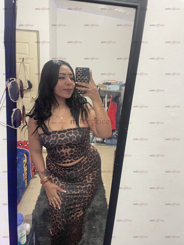 FOTOS DE UNA CHICA DULCE, FEMENINA Y MUY COQUETA, CON UNA PERSONALIDAD ALEGRE