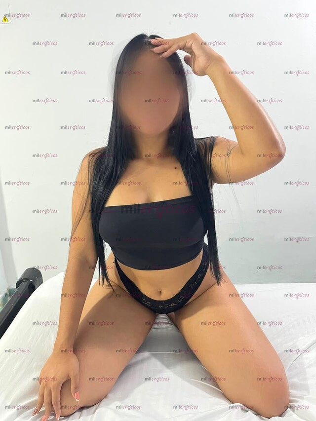 FOTOS DE HERMOSA PELI NEGRA, PIEL CANELA, CULO PARADITO HORA 120 PROMO
