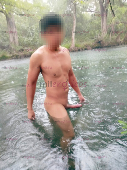 FOTOS DE JOVEN DOTADO, LISTO PARA HACERTE GOZAR, BUEN ROLLO TRANQUILO Y MODESTO CONFIDENT