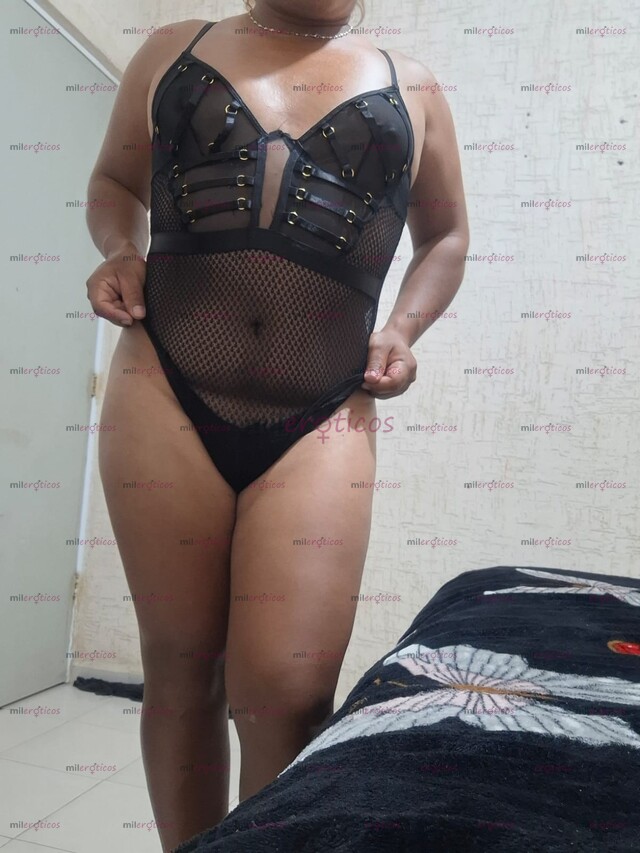FOTOS DE HOLA .ME LLAMO CARLA .TENGO GANAS QUE ME SAQUEN LA LECHE A MAMADAS