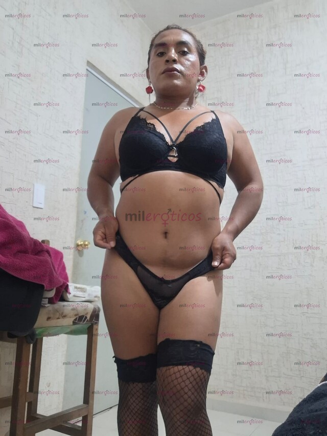 FOTOS DE HOLA .ME LLAMO CARLA .TENGO GANAS QUE ME SAQUEN LA LECHE A MAMADAS