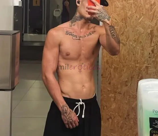 Para voce que busca uma conexao boa aqui esta a pessoa certa atendo fetiches cheiroso educado e super simpaticodou o meu maximo para te satisfazer tbm...