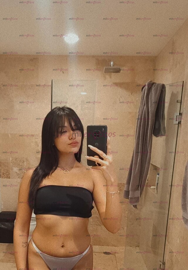 FOTOS DE LOCA SEXY ATREVIDA Y CALIENTE DISPUESTA A TODO...