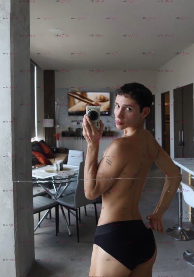 FOTOS DE JOVEN EXCLUSIVO SOLO PARA SOLVENTES DE BUEN GUSTO