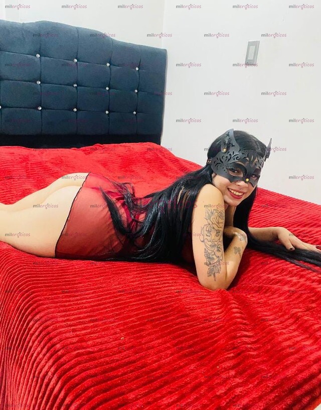 FOTOS DE LINDA ISA CULONA, LLENA DE MUCHO MORBO Y PICARDÍA, CHOCHITO APRETADITO PARA TI