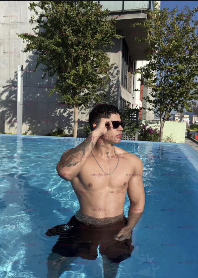 FOTOS DE DOMINANTE HOMBRE EXCLUSIVO ATHLETICO RICA VERGA GRUESA