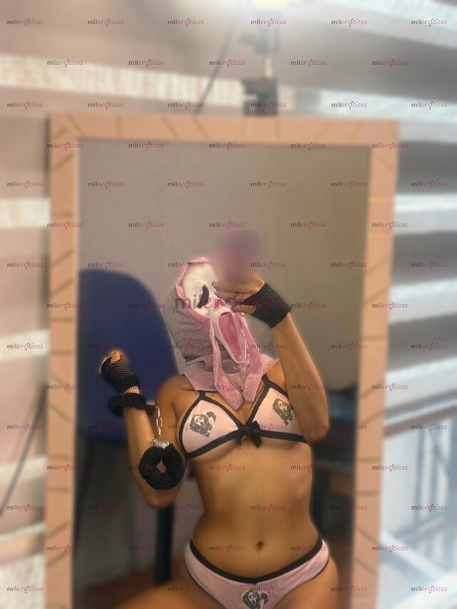 FOTOS DE QUIEN ESTÁ DETRÁS DE LA MASCARA? CON UN TOQUE SENSUAL DE MISTERIO GHOST FACE BB