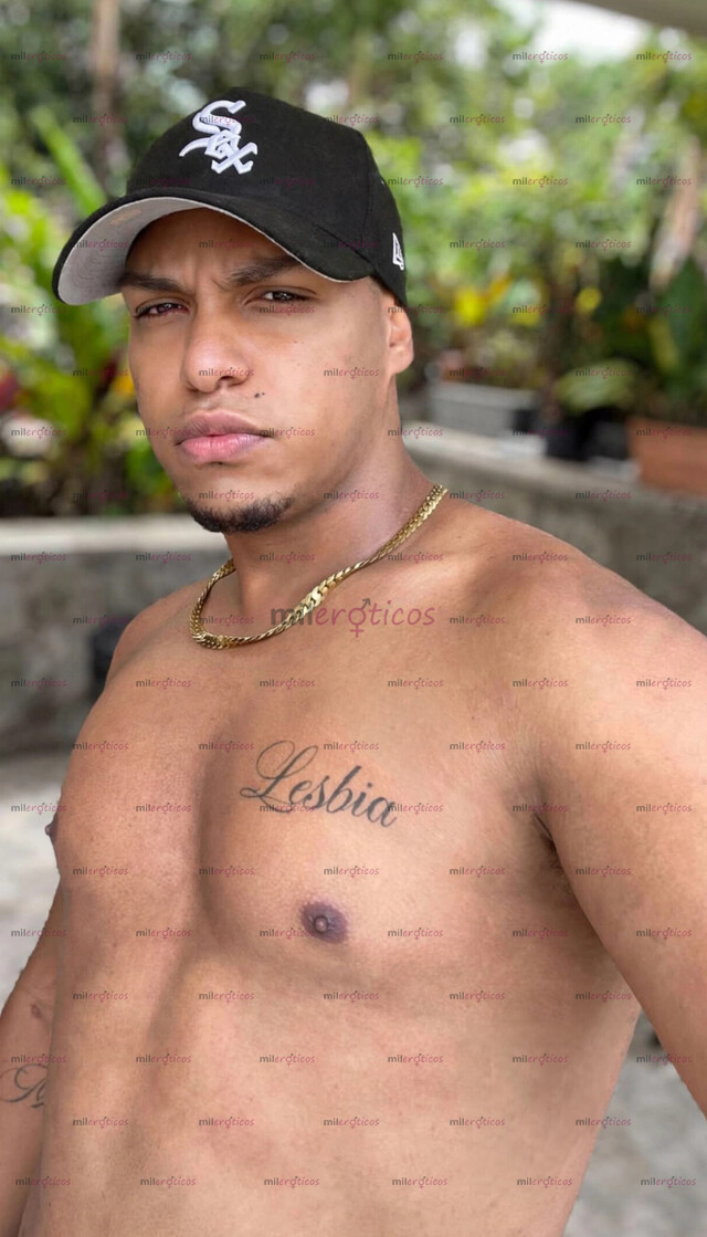 FOTOS DE TU MACHO LECHERO LLEGO PARA PREÑARTE Y HACERTE VIVIR TU MOMENTO DE PLACER !