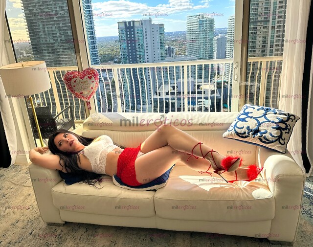 FOTOS DE VERSATIL TS, TRATO DE NOVIOS, DULCE Y FEMENINA
