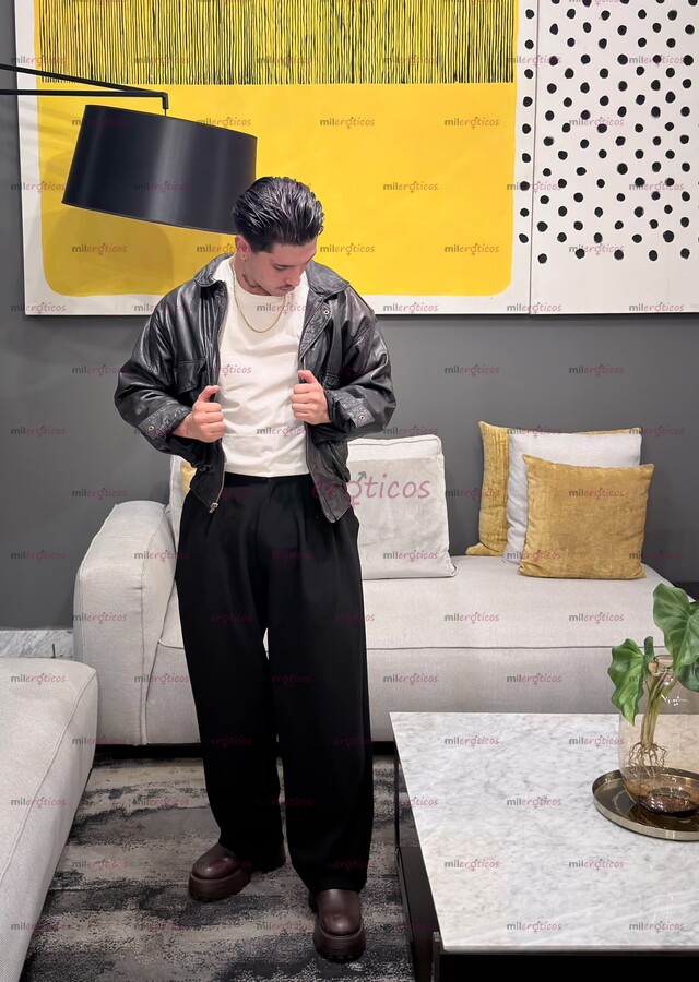 FOTOS DE TE HAS PORTADO MAL VEN QUE TE CASTIGO JOVEN ATRACTIVO CON VERGA 20CM