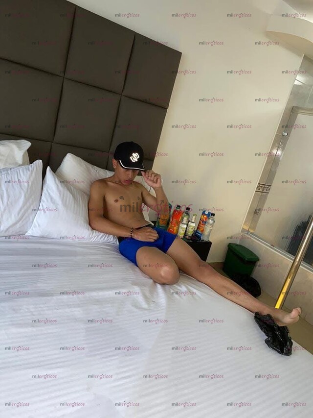 FOTOS DE JOVEN MORENO SERIO EDUCADO, BUENA VERGA !!!!