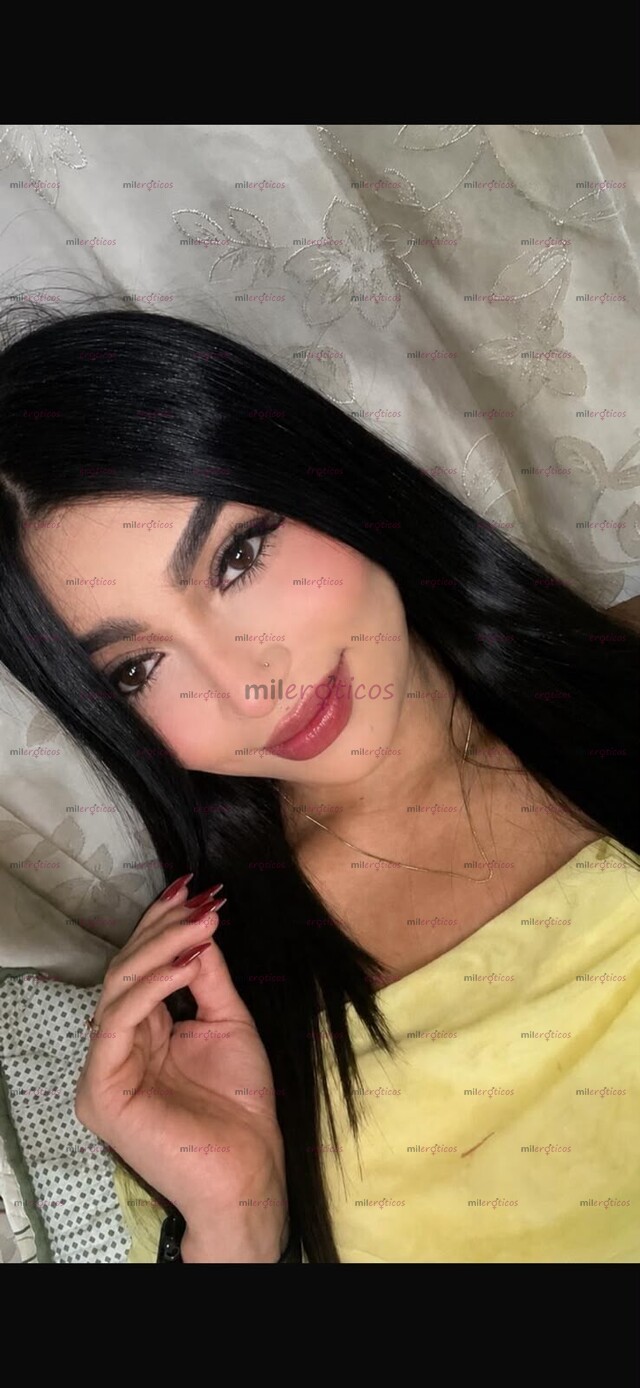 FOTOS DE HOLA SOY VAIOLETH SOY NUEVA ESCORT Y NUEVA EN ESTA PAGINA VEN A CONOCERME...