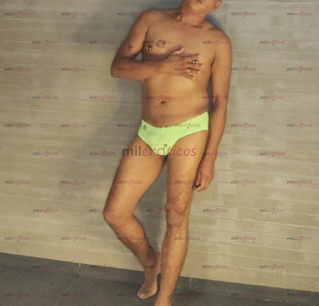 FOTOS DE MORENO, BUENA VERGA, HUEVOTES, TE CULEO CHINGÓN... CONTACTAME