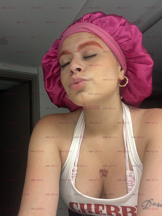 FOTOS DE LUJOSA FLACA DE PECHOS NATURALES RICA ATRACTIVA