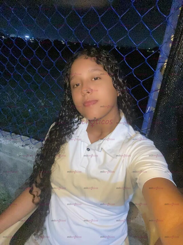FOTOS DE NIÑA LINDA DE 19 AÑOS DISPUESTA A SACAR TU LECHE , VEN Y DISFRUTA DE MI CUERPO