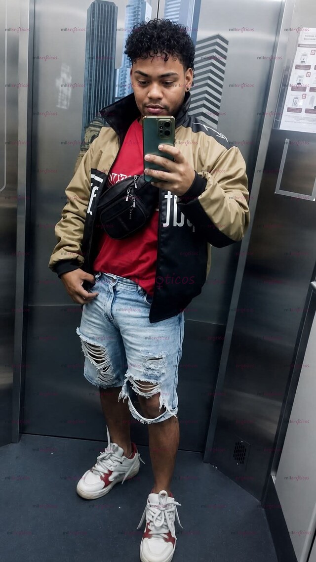 FOTOS DE CHICO VERSÁTIL DISPUESTO A CUMPLIR TUS MAYORES FANTASÍA