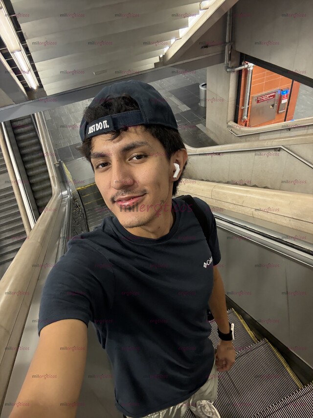 FOTOS DE JOVEN TWINK DELGADO CALIENTE Y ALTO DE LA CIUDAD