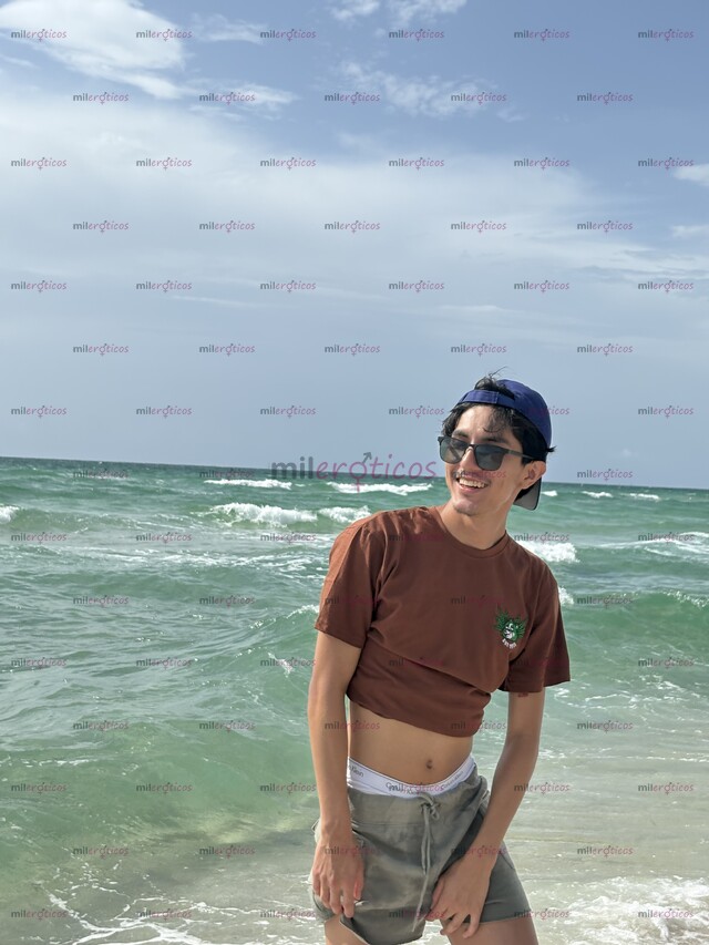 FOTOS DE JOVEN TWINK DELGADO CALIENTE Y ALTO DE LA CIUDAD