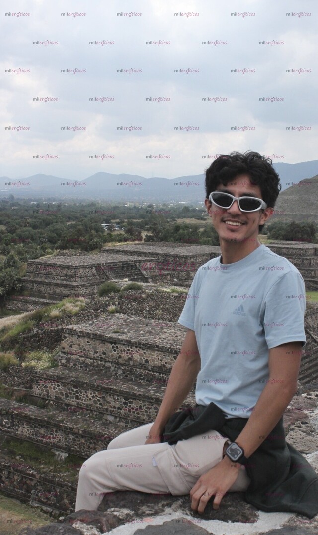 FOTOS DE JOVEN TWINK DELGADO CALIENTE Y ALTO DE LA CIUDAD