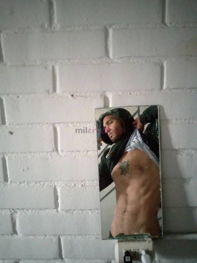 56 9 30260058busco con quien tambien hacer contenidoun flaquita de preferenciahago trio te someto soy bandido parala cama buscame soy lo que estasbusc...