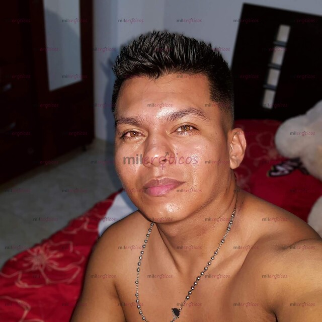 FOTOS DE HOMBRE ATENTO Y DISCRETO PARA UN MASAJE DIFERENTE