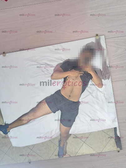 FOTOS DE JÓVEN VERGÓN CUERPO DE GYM VELLUDO Y PIERNON LISTO PARA COMPLACERTE